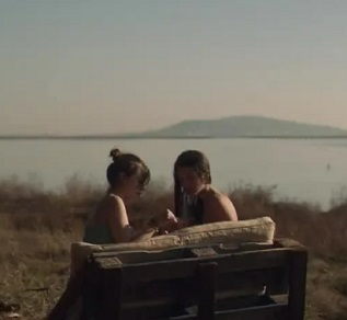 Dream about having doubts about what to do with a newborn